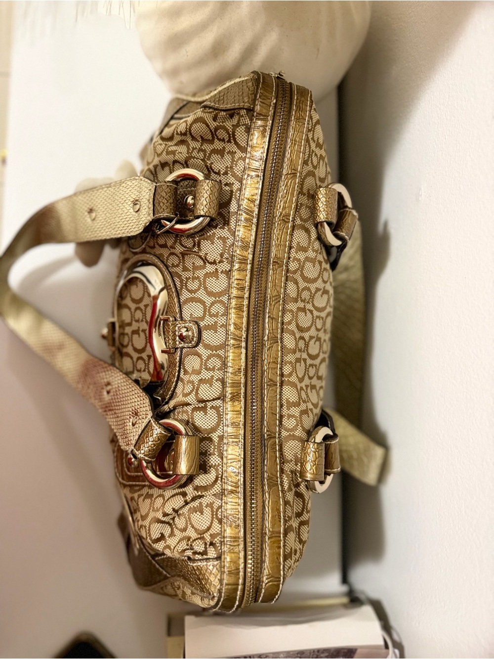 Vintage Guess Monogram Shoulder Bag 🤎 - Picture 5 of 7